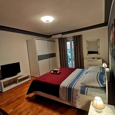 Lovely Family House Robi Guest house 3*
