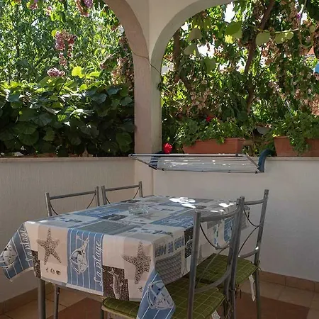 Lovely Family House Robi Rovinj